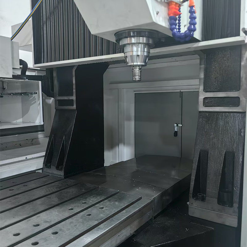 YS-1090 ОБРАБАТЫВАЮЩИЙ ЦЕНТР С ЧПУ (1)